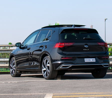Noir Volkswagen Golf 2024