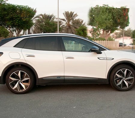 White Volkswagen ID4 Crozz 2022