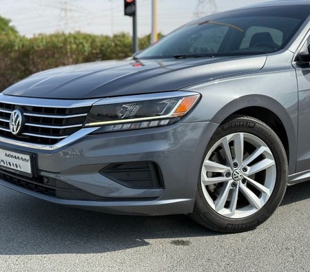 Gris Volkswagen Passat 2020