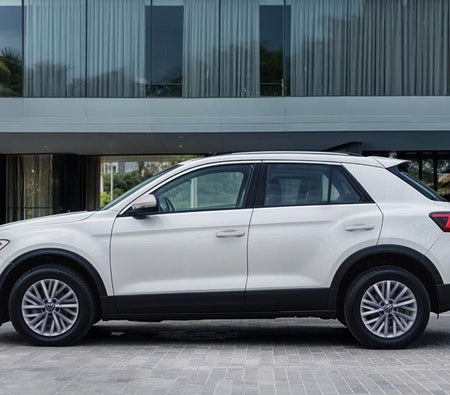 أبيض فولكس فاغن T Roc 2024