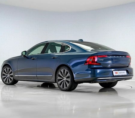 Blau Volvo S90 B5 2024