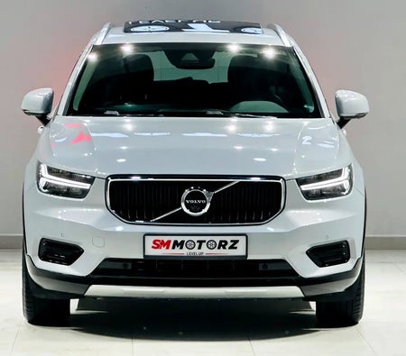 Blanco Volvo XC40 T4 Momentum 2022 Blanco Volvo XC40 T4 Momentum 2022