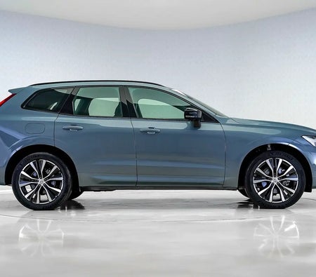 Gris Volvo XC60 B5 Ultimate Dark 2024 Gris Volvo XC60 B5 Ultimate Dark 2024