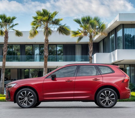 Red Volvo XC60 B5 Ultimate Dark 2024