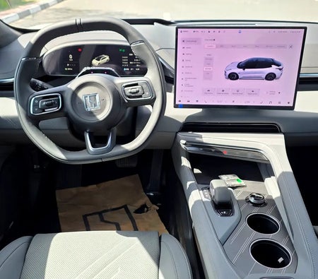 White Zeekr 001 YOU 100kWh 4WD 2025