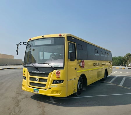 Gelb Ashok Leyland Falcon 2022 Gelb Ashok Leyland Falcon 2022