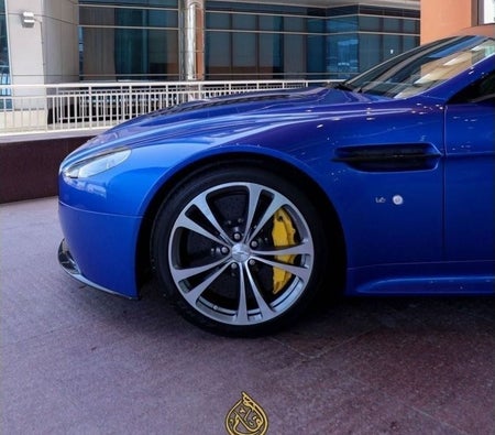 Aston Martin V8 Vantage 2015, photo 4 of 4