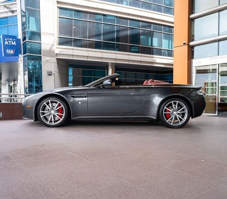 Aston Martin V8 Vantage  2016, photo 2 of 4
