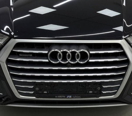 Schwarz Audi Q7 2019 Schwarz Audi Q7 2019
