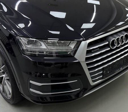 Schwarz Audi Q7 2019 Schwarz Audi Q7 2019