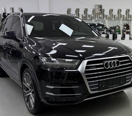 Schwarz Audi Q7 2019 Schwarz Audi Q7 2019