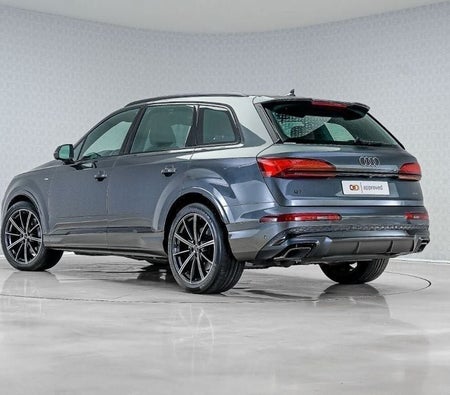 Audi Q7  2025, photo 2 of 4