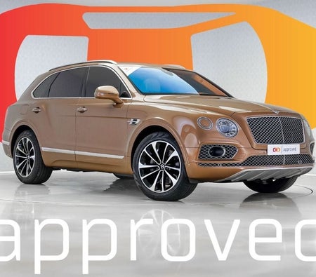 Bentley Bentayga  2017, photo 1 of 4