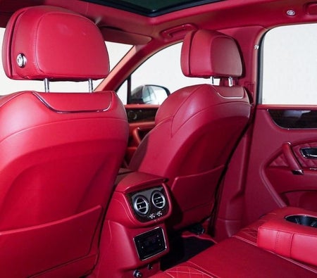 Bentley Bentayga  2018, photo 4 of 4