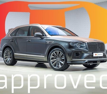 Bentley Bentayga  2022, photo 1 of 4