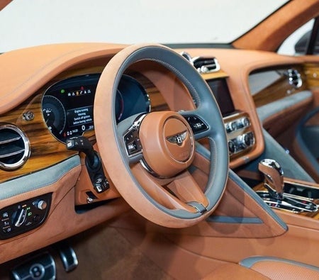 Bentley Bentayga  2022, photo 4 of 4