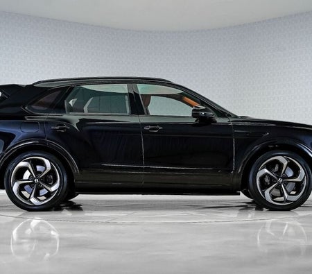 Bentley Bentayga  2022, photo 3 of 4