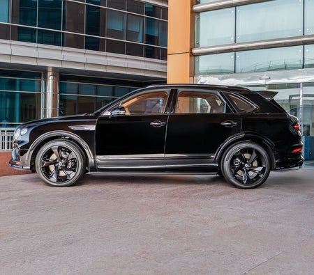 Noir Bentley Bentayga 2023