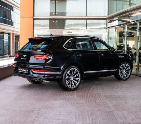 Black Bentley Bentayga 2023