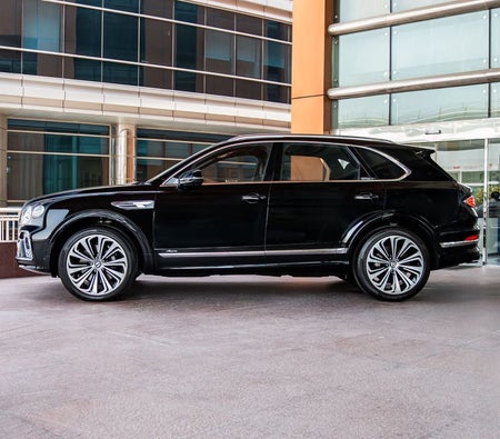 Black Bentley Bentayga 2023
