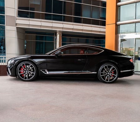 Siyah Bentley Continental GT 2021