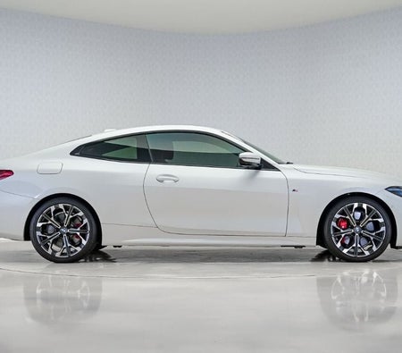 BMW 430i  2025, photo 3 of 4