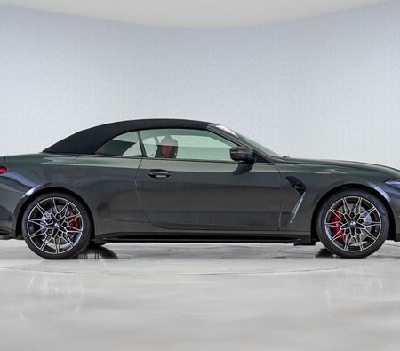 BMW M4  2025, photo 2 of 4