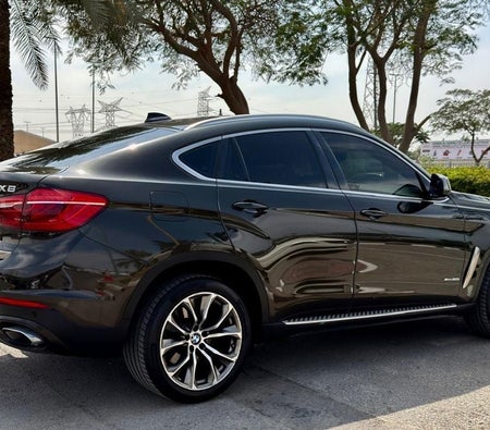 Brown BMW X6 2016