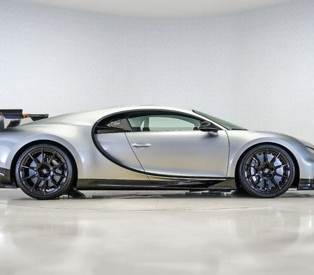 Bugatti Chiron  2021, photo 3 of 4