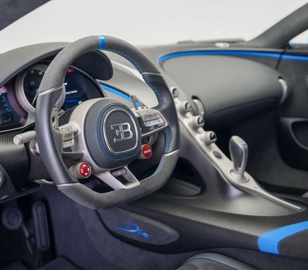 Bugatti Divo  2020, photo 4 of 4