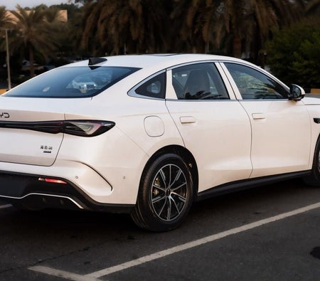 Weiß BYD Seal 06 DM-i 2025