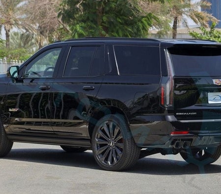 Черный Cadillac Escalade 2026