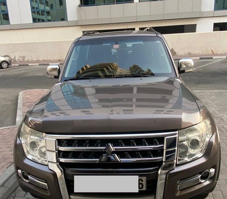 Gebruikt Mitsubishi Pajero GLS in Dubai