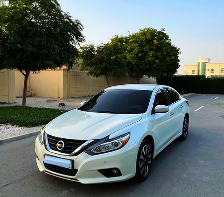 Usato Nissan Altima 2.5 SV in Abu Dhabi