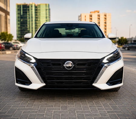Used Nissan Altima 2.5 SV in Dubai