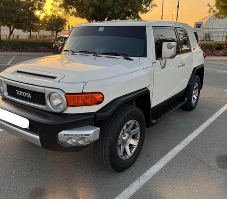 二手 丰田 FJ Cruiser GXR 在 迪拜