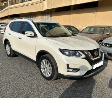 Usato Nissan XTrail SL in Dubai