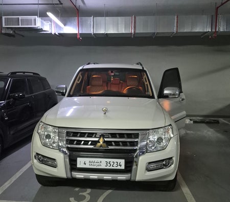 Подержанные Мицубиси Pajero 4WD 5 Door Top Line в Дубай