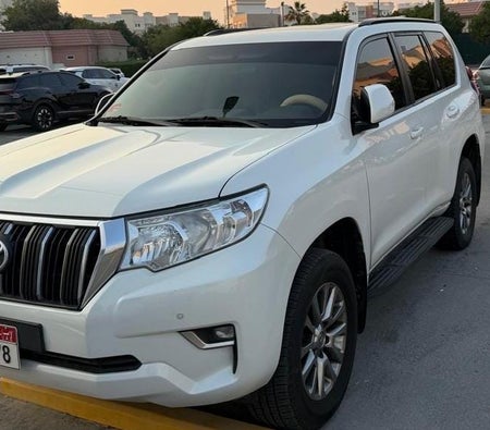 Gebruikt Toyota LAND CRUISER PRADO GXR in Abu Dhabi