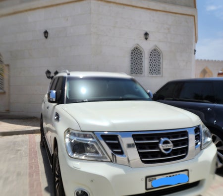 Gebruikt Nissan Patrol V8  in Dubai
