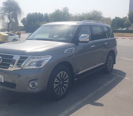 Usato Nissan Patrol LE Platinum in Dubai