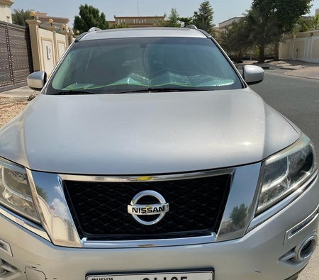 Gebruikt Nissan Pathfinder SV in Dubai