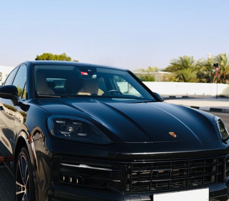Gebruikt Porsche Cayenne Base in Dubai