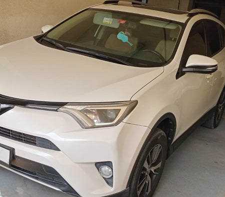 Usato Toyota RAV4 GX in Sharjah