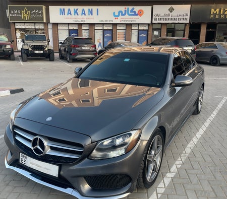 Usato Mercedes Benz C300 4Matic  in Ajman