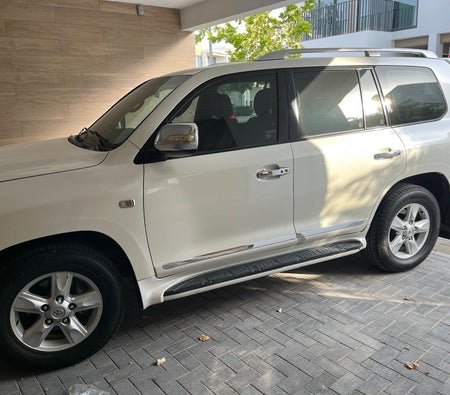 Подержанные Тойота Land Cruiser 5.7L в Дубай