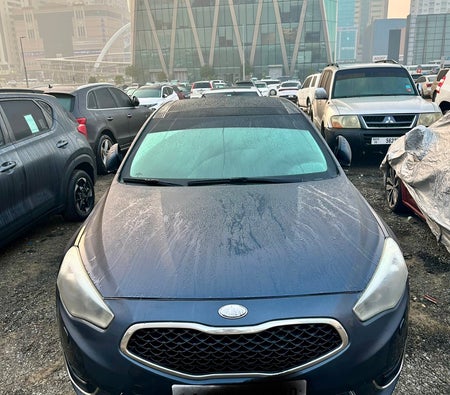 Подержанные Киа Cadenza Premium в Аджман