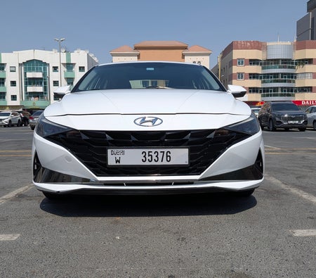 Usado Hyundai Elantra SEL Convenience en Dubai