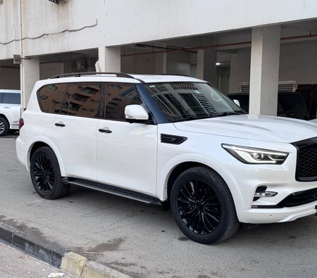 Usato Infiniti QX80 Black Edition in Sharjah