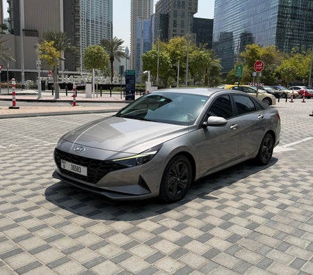 Used Hyundai Elantra SEL in Dubai